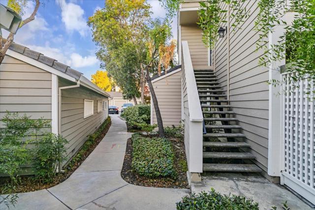 5973 Lake Almanor Drive, San Jose CA: https://media.crmls.org/mediaz/be4ed760-dd68-478b-bd60-cd6b2d51120d.jpg