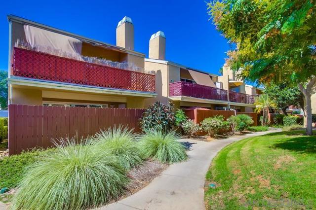 475 N N Midway Dr, Escondido CA: https://media.crmls.org/mediaz/be4f06fd-4512-4cc9-9dde-1de623aba32e.jpg