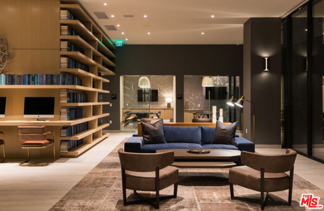 801 S OLIVE Street, Los Angeles CA: https://media.crmls.org/mediaz/be50ef98-1b16-48c8-9a45-c8e858fc0d60.jpg