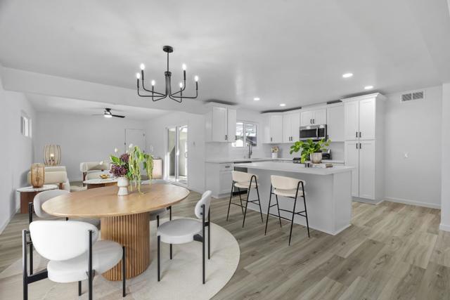 3221 Colgate Lane, Bakersfield CA: https://media.crmls.org/mediaz/be52154c-fab2-4f94-9925-f0854ed1b5fc.jpg