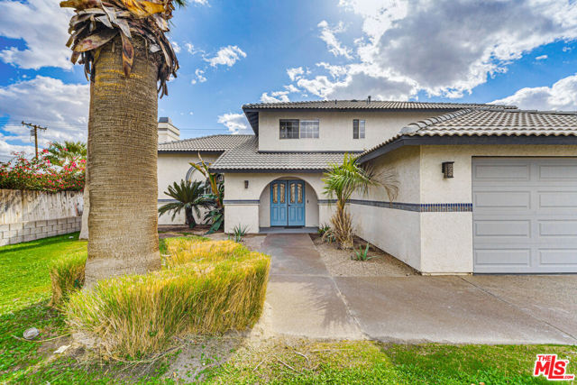 68135 Concepcion Road, Cathedral City CA: https://media.crmls.org/mediaz/be528e5f-258d-4ab6-aaa5-c443dd33b1a2.jpg