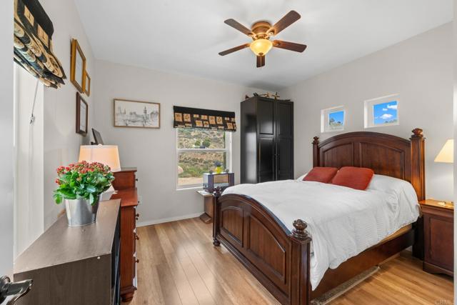2389 Eric Road, Fallbrook CA: https://media.crmls.org/mediaz/be52b00d-0de2-4069-8e4e-b75fd882c61a.jpg