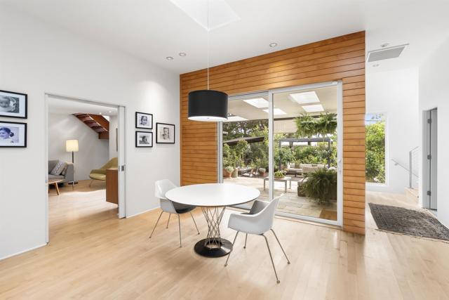 Detail Gallery Image 27 of 58 For 6028 Beaumont Ave, La Jolla,  CA 92037 - 5 Beds | 4 Baths