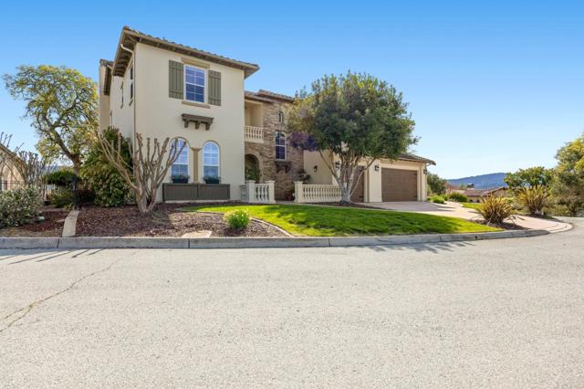 2342 Hoya Lane, Gilroy CA: https://media.crmls.org/mediaz/be53561e-820d-4704-b0a3-77ef65678799.jpg