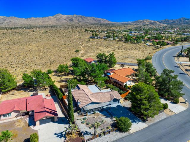 8799 Palomar Avenue, Yucca Valley CA: https://media.crmls.org/mediaz/be53f849-dc1a-4856-a162-861c58f11a7e.jpg