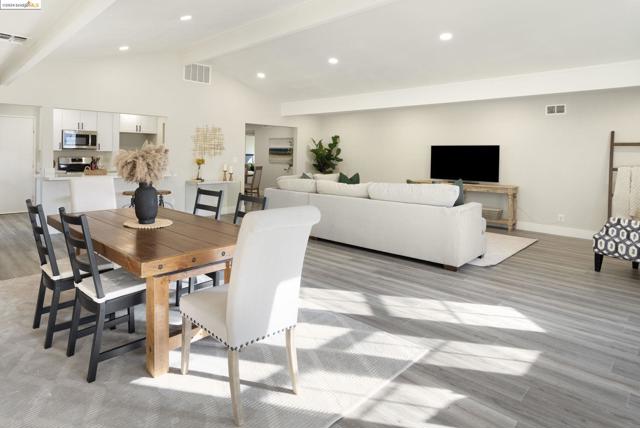 Image 10 of 26 For 2444 39th Ave