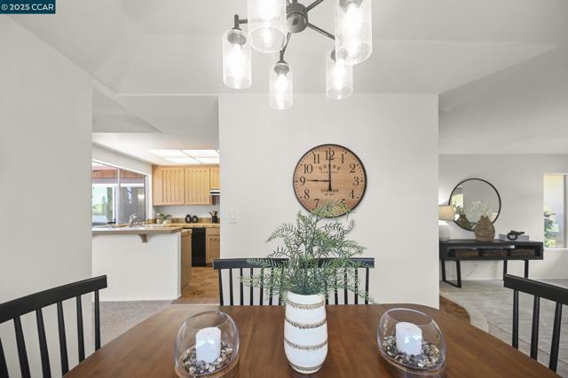 277 Holiday Hills Dr, Martinez CA: https://media.crmls.org/mediaz/be558995-2510-4fa2-a4d5-0c229921fc34.jpg