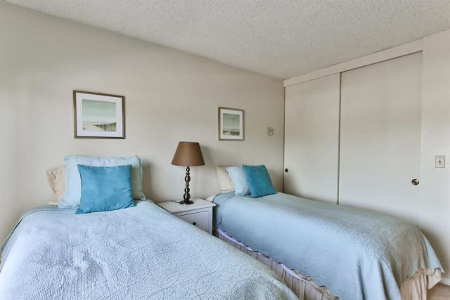 Detail Gallery Image 23 of 31 For 1068 Isabella Avenue, Coronado,  CA 92118 - 3 Beds | 2/1 Baths