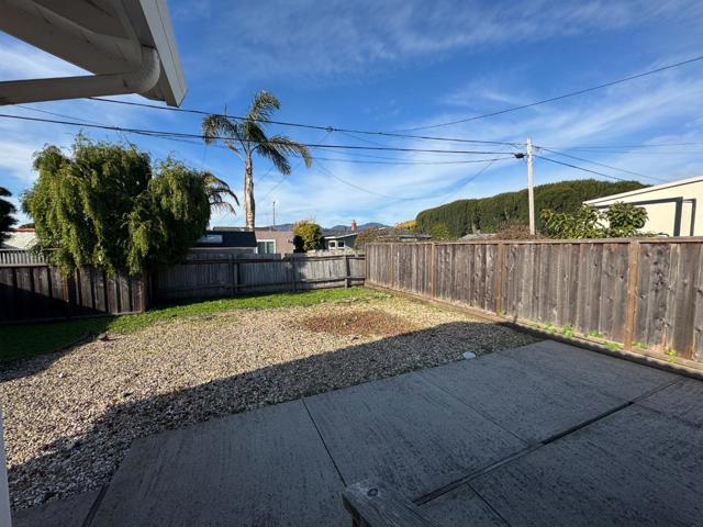 651 Spruce Street, Half Moon Bay CA: https://media.crmls.org/mediaz/be588368-1cdb-4ae2-9361-2da812510e5e.jpg