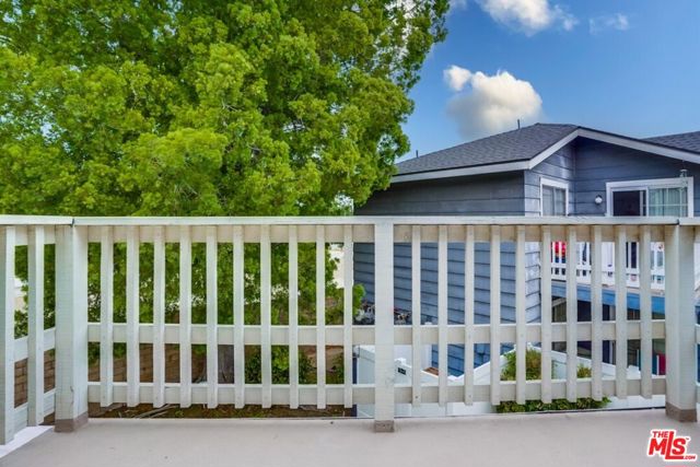 8463 De Soto Avenue, 34 photo 6