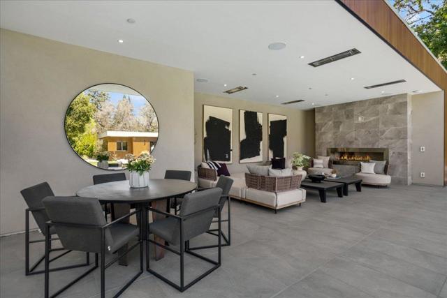 88 Tuscaloosa Avenue, Atherton CA: https://media.crmls.org/mediaz/be58a339-79f7-4100-ac12-5f68c4532d0e.jpg