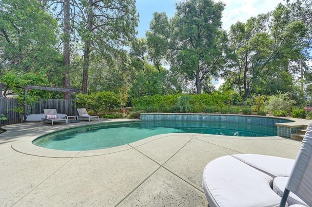 2640 Gayle Lane, Auburn CA: https://media.crmls.org/mediaz/be591732-99d9-4cc9-bb87-3c2fe5d6fe90.jpg