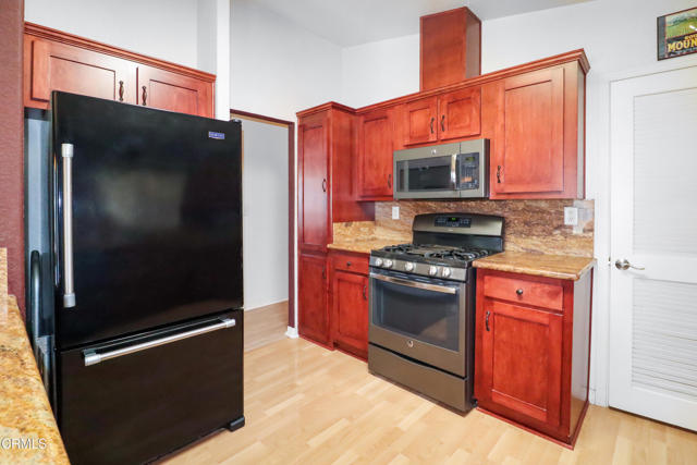 Detail Gallery Image 13 of 30 For 500 W Santa Maria St #63,  Santa Paula,  CA 93060 - 2 Beds | 2 Baths