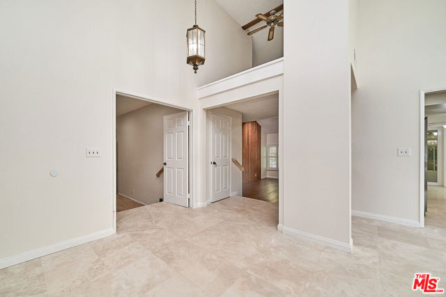 11800 Zelzah Avenue photo 8