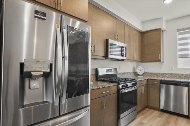 Detail Gallery Image 15 of 57 For 5261 Beachfront Cove St #174,  San Diego,  CA 92154 - 4 Beds | 3/1 Baths