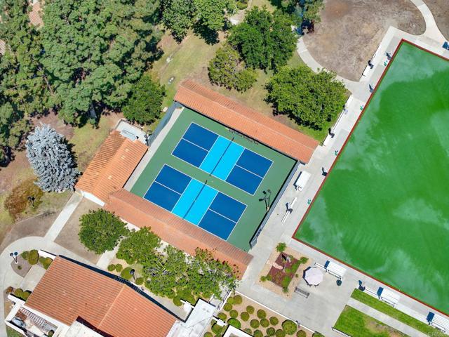 17788 Caminito Balata, San Diego CA: https://media.crmls.org/mediaz/be5b5549-137b-48c0-80e5-979ff338463a.jpg
