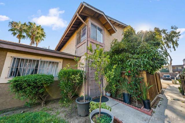 Image 2 of 24 For 1302 San Ysidro  Unit C