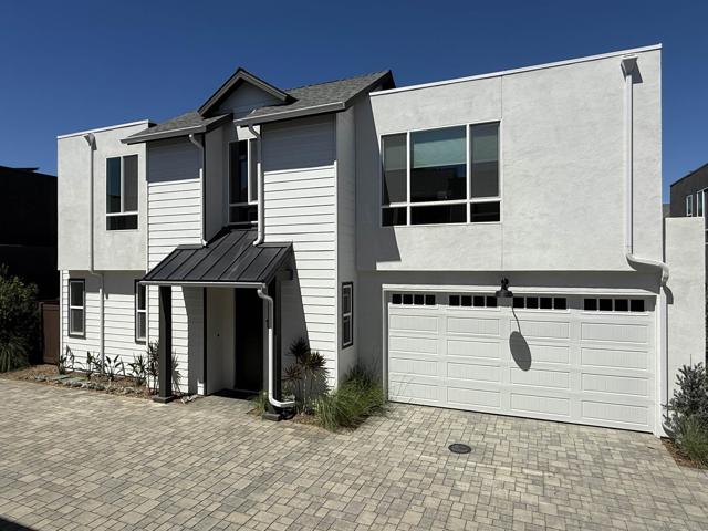 557 N Vulcan Ave, Encinitas CA: https://media.crmls.org/mediaz/be5b9aba-117d-4dbf-96bb-f3f100c8da84.jpg