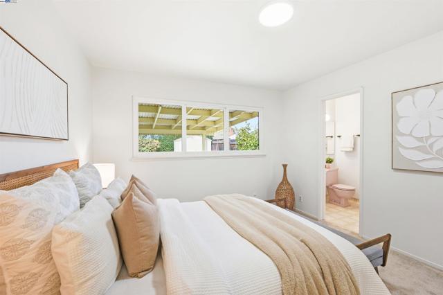 Image 20 of 41 For 5169 Lawler Ave