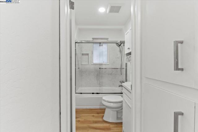 462 Craven Court, Hayward CA: https://media.crmls.org/mediaz/be5d2515-4d45-4475-b55e-adeb390daf7e.jpg