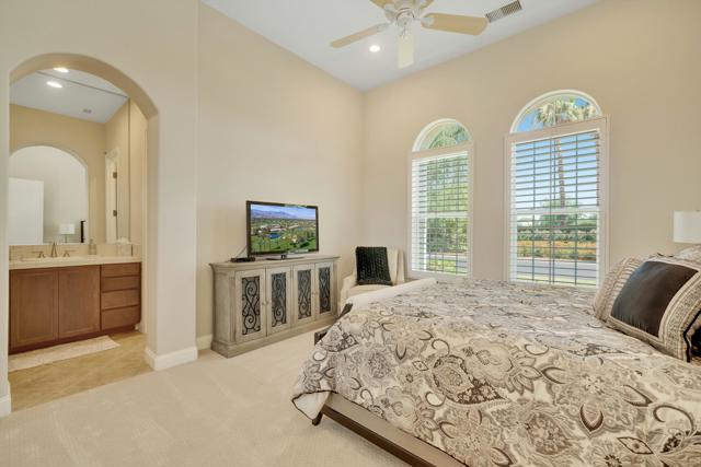 Image 30 of 42 For 81195 Muirfield Vlg.
