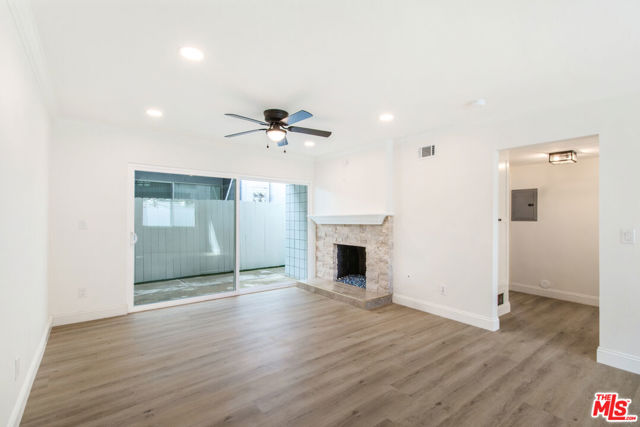 117 Avenida Algodon, San Clemente CA: https://media.crmls.org/mediaz/be6067e1-d529-4576-bd4c-dbb54601ee44.jpg