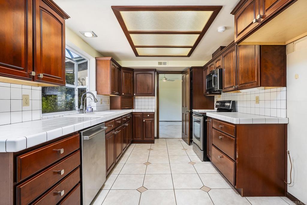 540 Idaho Ave - photo 13