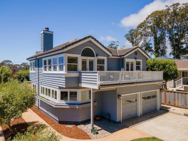 139 Santa Anna Street, El Granada CA: https://media.crmls.org/mediaz/be612bb8-8805-42a2-b244-d38a64b1bc27.jpg