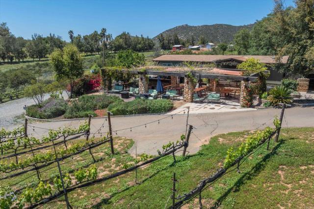 25260 E Old Julian Hwy, Ramona CA: https://media.crmls.org/mediaz/be613330-f6fe-4c27-97f7-70e82ccb7cc2.jpg