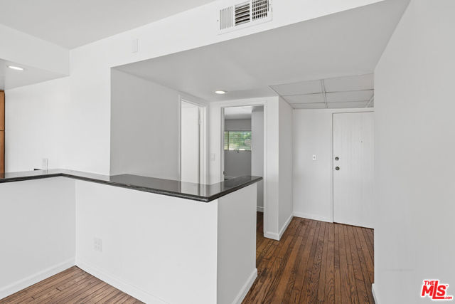 2700 Cahuenga Boulevard, Los Angeles CA: https://media.crmls.org/mediaz/be614b72-6e56-413a-8862-b12e9bd14bbb.jpg