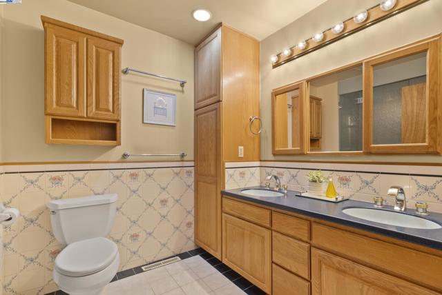 4301 Norris Rd, Fremont CA: https://media.crmls.org/mediaz/be617f8e-30a5-4c6c-9aef-de5d2d745b9e.jpg