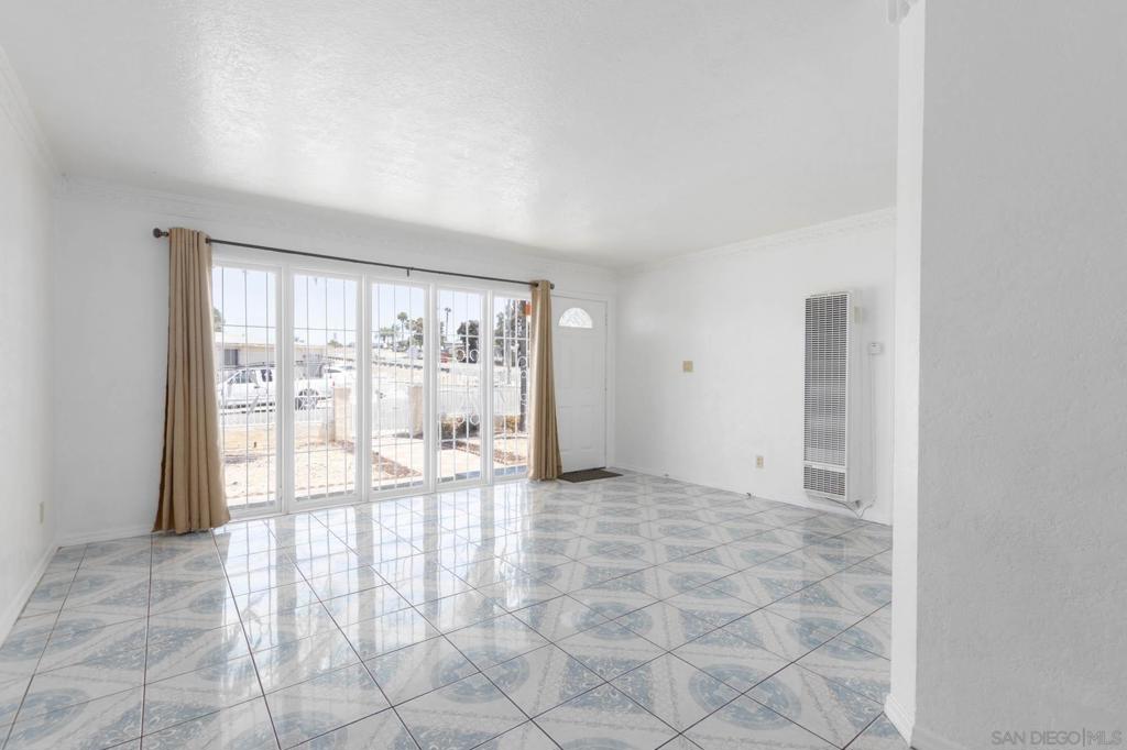 5359 Redwood St - photo 2