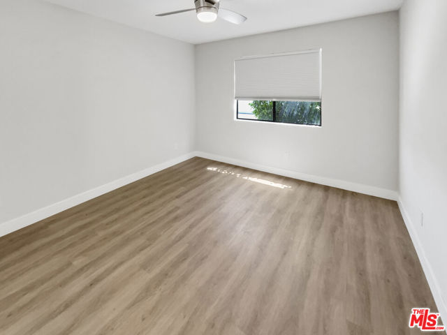 150 East Los Angeles Avenue, 301 photo 3