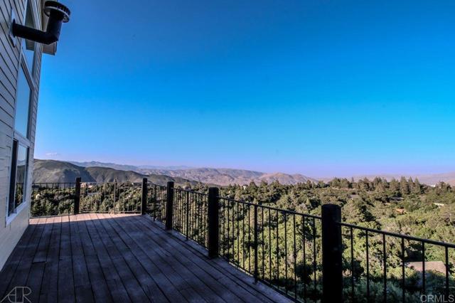 3305 Oakwood Drive, Julian CA: https://media.crmls.org/mediaz/be6281b9-b4eb-479b-8dc9-1f6a6683d0e8.jpg