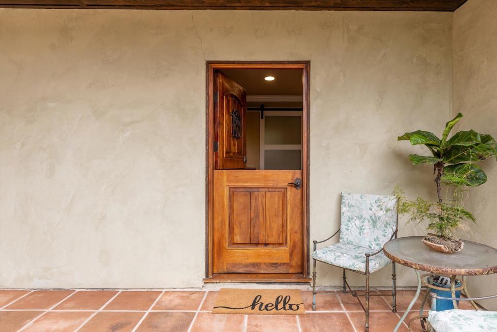 https://media.crmls.org/mediaz/be62de1a-b97f-458b-9024-1dbe14437695.jpg?preset=X-Large