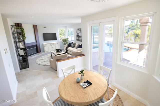 32715 Pacifica Court, Westlake Village CA: https://media.crmls.org/mediaz/be63f438-7ae8-40b4-a805-58fa538a9f43.jpg