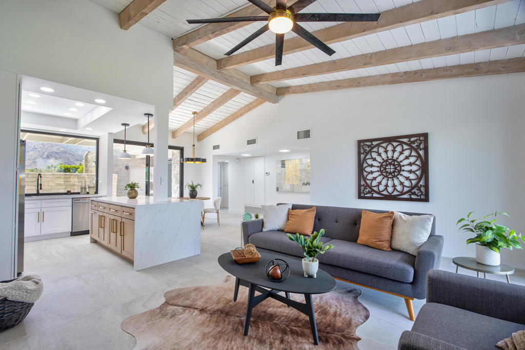 MLS #219132502DA image #1