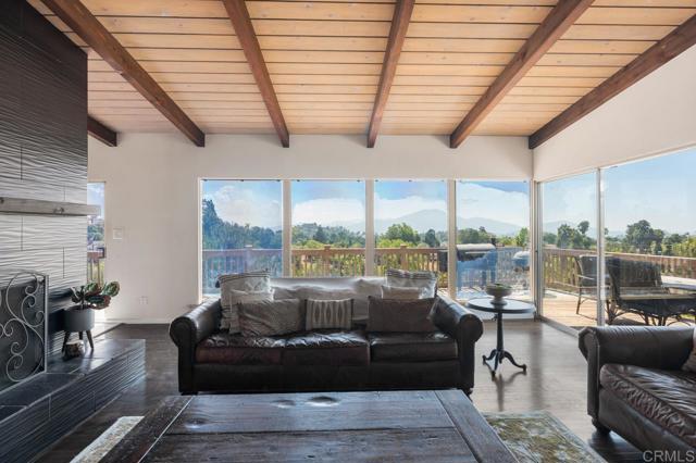 Detail Gallery Image 18 of 72 For 4814 Rushville Ln, La Mesa,  CA 91941 - 5 Beds | 2/1 Baths