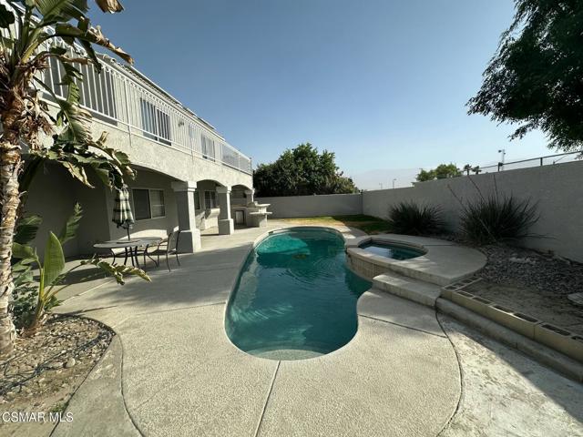 Image 17 of 18 For 41985 Hemingway Court