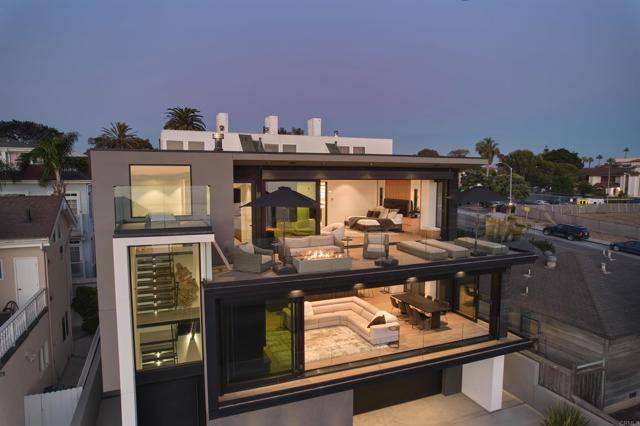 Image 2 of 46 For 2680 Ocean Street
