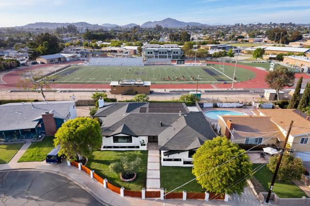 4058 Apore Street, La Mesa CA: https://media.crmls.org/mediaz/be66bdd4-02e8-4145-8179-ffc051f1b2c5.jpg