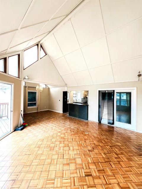 Detail Gallery Image 29 of 40 For 3943 Ingraham St, San Diego,  CA 92109 - – Beds | – Baths