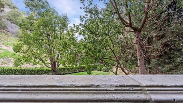 2894 Torrey Pines Rd, La Jolla CA: https://media.crmls.org/mediaz/be66e15b-e27f-4e93-b17b-ac9db5283694.jpg