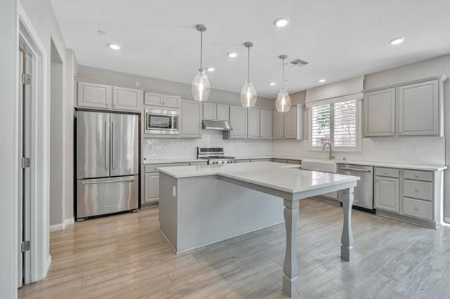 3057 Garden Farms Avenue, Lathrop CA: https://media.crmls.org/mediaz/be6a7442-8b90-4604-a2d4-742be4a704b1.jpg