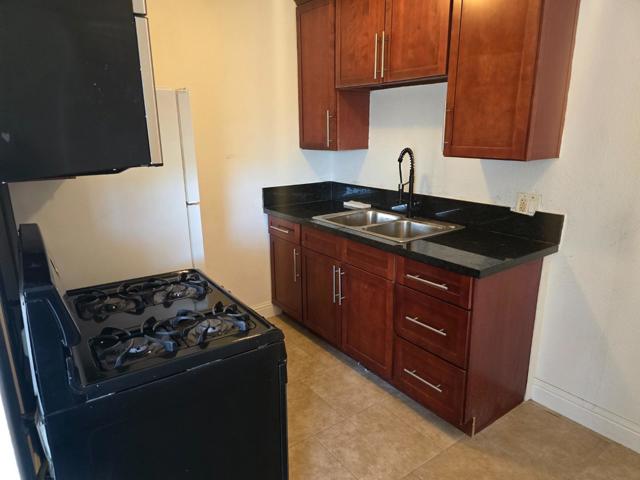 Image 4 of 6 For 2382 Boxwood Street