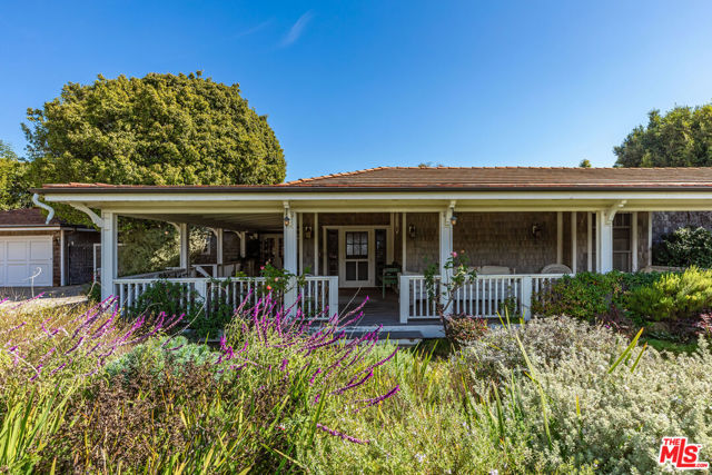 1580 San Remo Drive photo 4