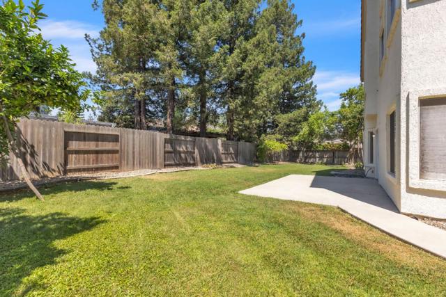 9440 Medstead Way, Elk Grove CA: https://media.crmls.org/mediaz/be6be34f-536d-46a4-ae2c-5be350f13900.jpg