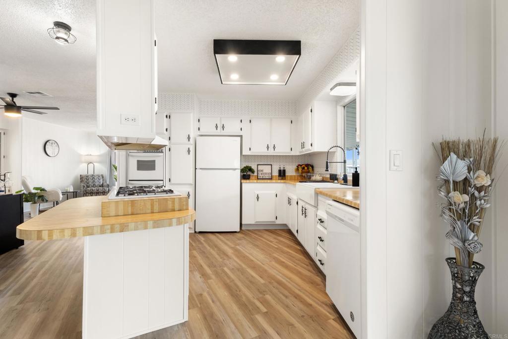 155 Las Flores Drive - photo 13