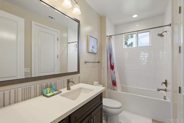 Image 34 of 43 For 964 Urania Avenue