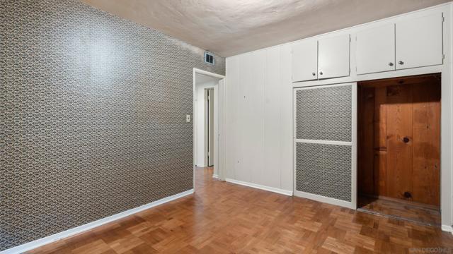 5220 E Falls View, San Diego CA: https://media.crmls.org/mediaz/be6e3c0c-6075-43a6-baa1-5c7c6c1066ed.jpg